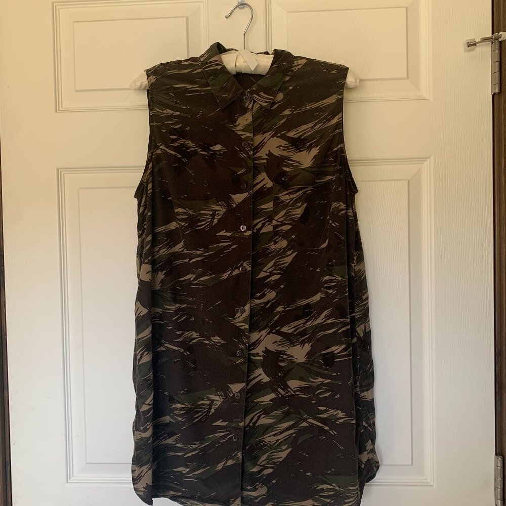 Equipment Femme Camo Silk Top